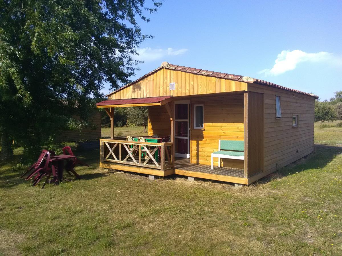 Camping Familial Les Chalets D'Uza Экстерьер фото